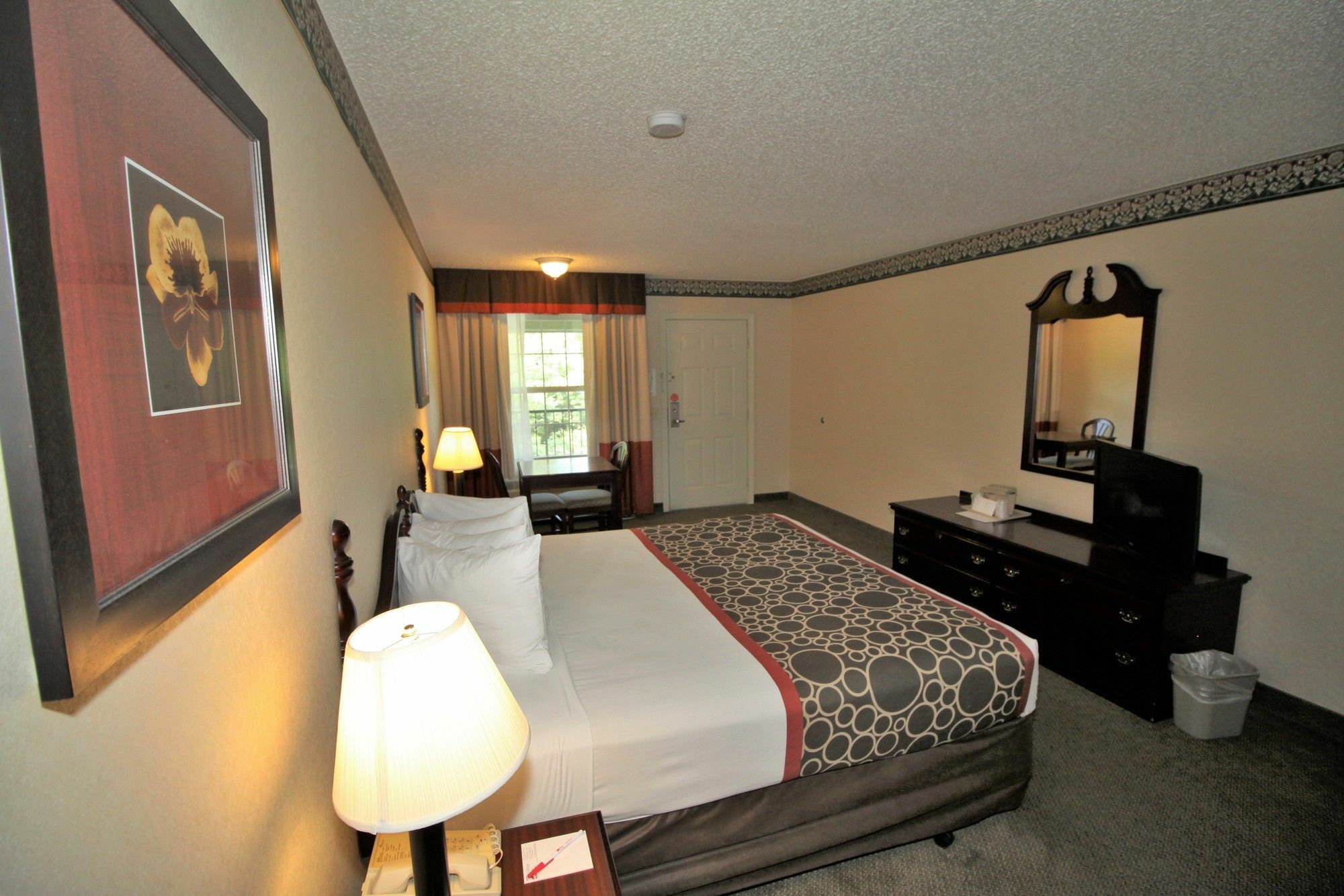 Hilltop Inn & Suites, Near Foxwoods Casino Северен Стинингтън Екстериор снимка
